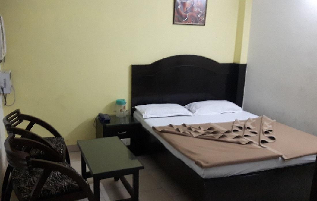 Hotel Shreeram Deluxe New Delhi