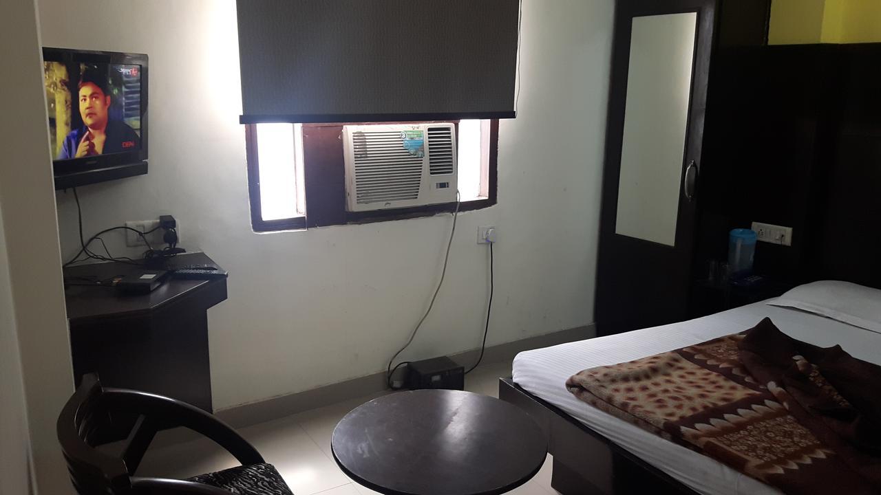 Shreeram Deluxe Hotel New Delhi