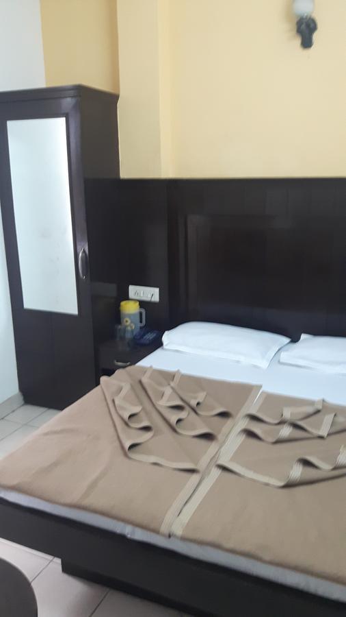 Shreeram Deluxe Hotel